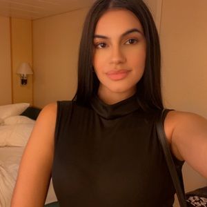 Meet your Posher, Tiffany